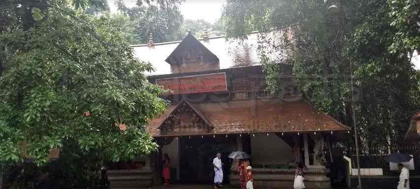 Mannarasala temple timings