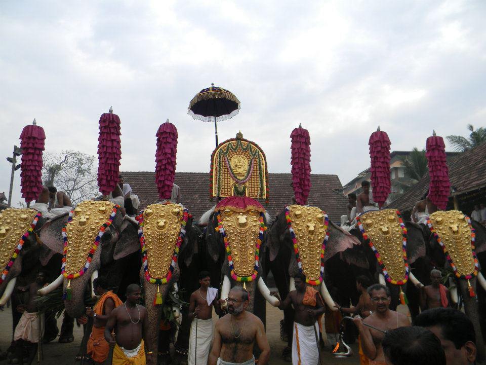 Thripunithura poornathrayeesa vrichikolsavam