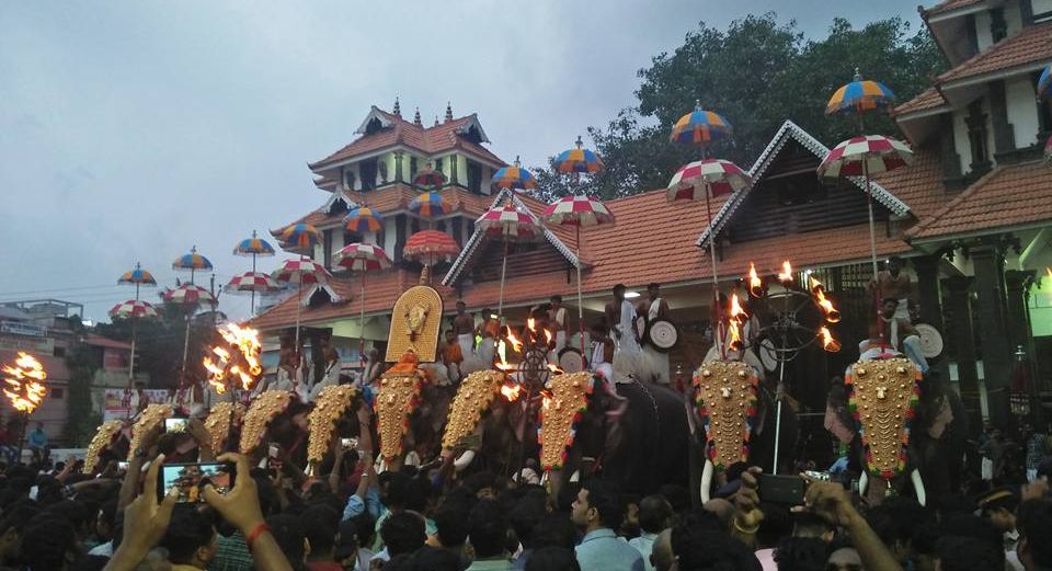 Thirunakkara pooram 2018 Live Coverage