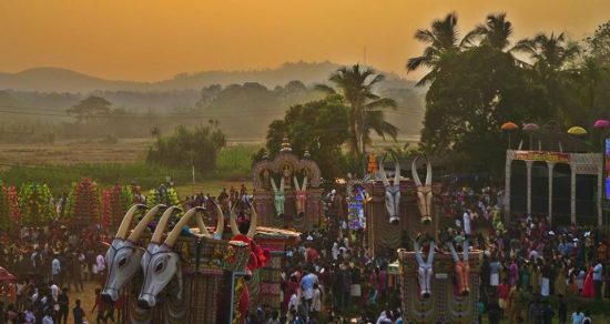 kulappully thrippatta thalappoli festival